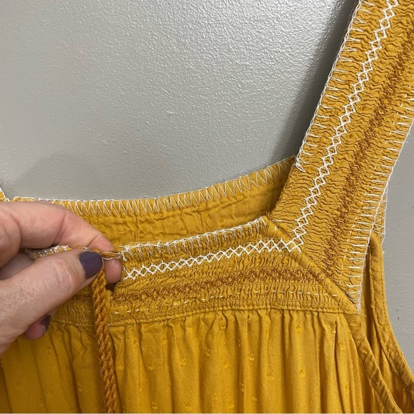 Old Navy women’s XS sleeveless tiered maxi dress yellow mustard boho pockets - Picture 4 of 12